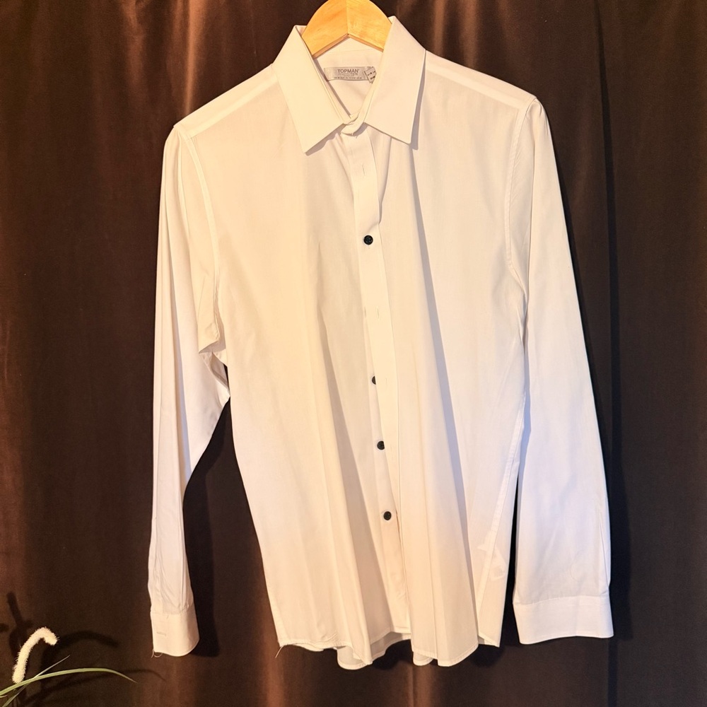 White Button Down with contrast Black Buttons